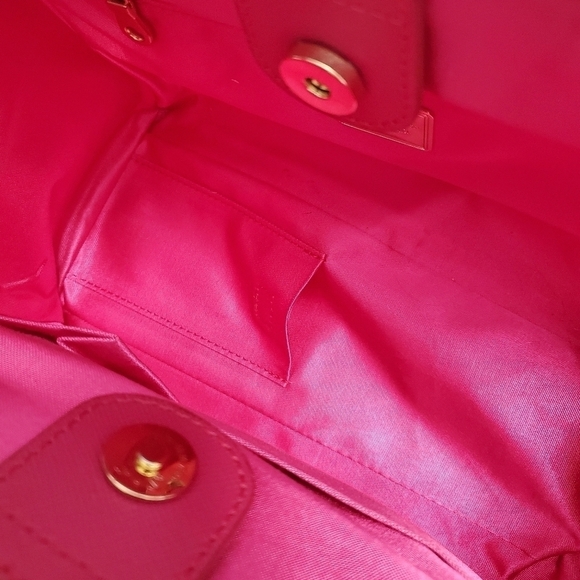 Samantha Thavasa Pink Galleria Handbag With Lock and Keys - Picture 10 of 15